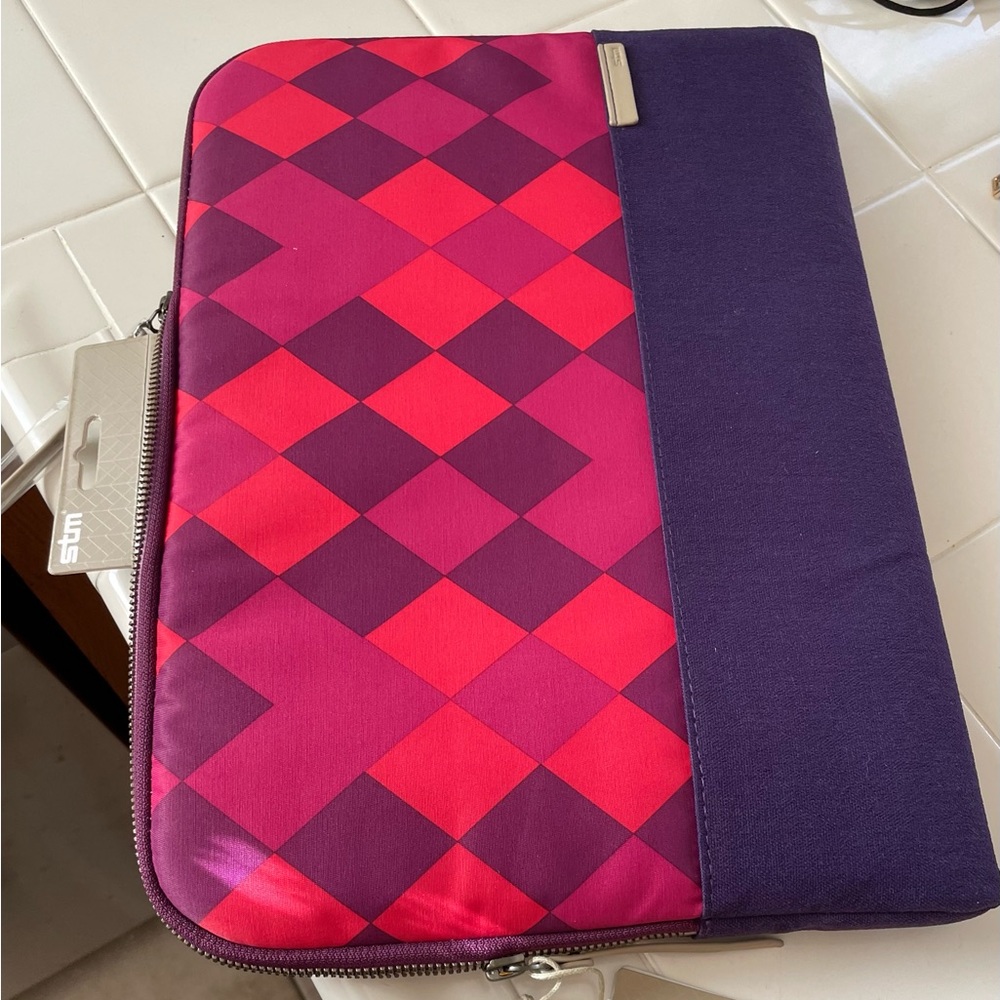 Brand new Grace Sleeve for 15 inch laptop